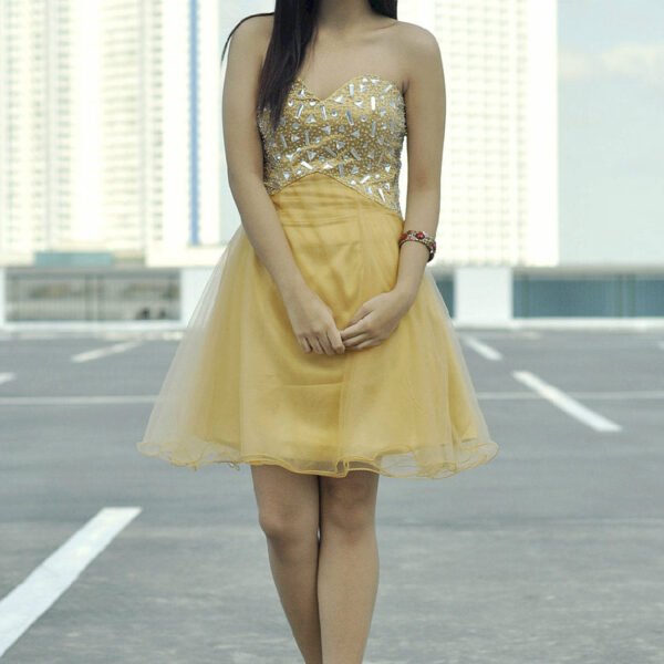 A-line Sweetheart Knee Length Tulle Rhinestone Homecoming Dress